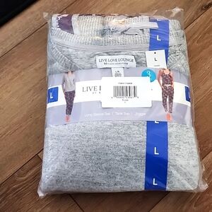 Karen neuburger lounge pj set